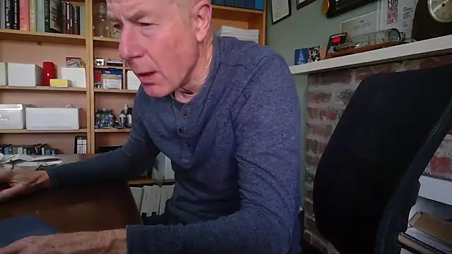 jiggy77777 online show from 09/23/25, 10:57