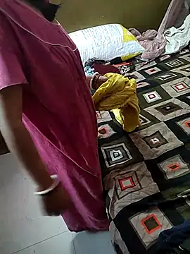 Snapshot of COUPLLE_VILLAGE chatting on 03/19/26, 02:37 COUPLLE VILLAGE online show from 03/19/26, 02:37