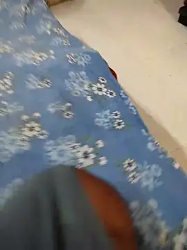 Snapshot of COUPLLE_VILLAGE chatting on 04/19/26, 03:28 COUPLLE VILLAGE online show from 04/19/26, 03:28