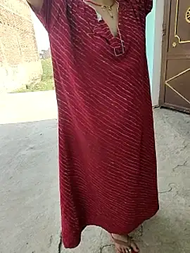 Snapshot of COUPLLE_VILLAGE chatting on 04/21/26, 02:51 COUPLLE VILLAGE online show from 04/21/26, 02:51