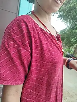 COUPLLE VILLAGE online show from 07/29/26, 01:59