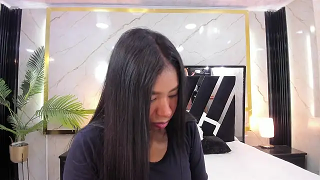 Lia-Anahiz online show from 01/18/25, 03:09