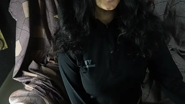 Snapshot of -AyeshaSinghania- chatting on 09/20/25, 08:37 -AyeshaSinghania- online show from 09/20/25, 08:37