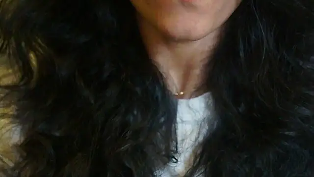 Snapshot of -AyeshaSinghania- chatting on 04/11/26, 11:36 -AyeshaSinghania- online show from 04/11/26, 11:36