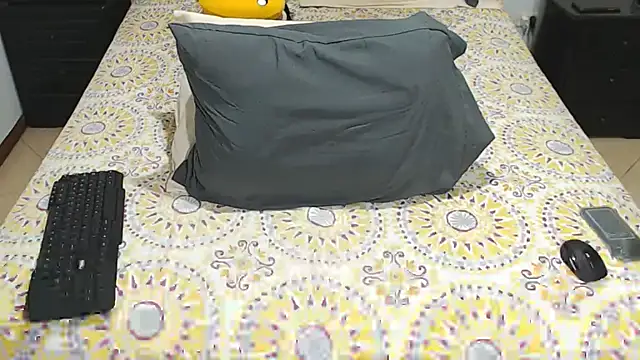 JahsHot online show from 12/22/25, 01:02