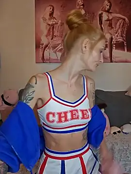 Snapshot of LessiaMia chatting on 01/28/25, 10:45 LessiaMia online show from 01/28/25, 10:45