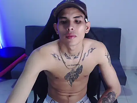 hot king20 online show from 12/23/25, 07:28