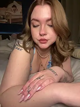 Snapshot of VictoriaLaFleur chatting on 12/04/24, 08:51 VictoriaLaFleur online show from 12/04/24, 08:51