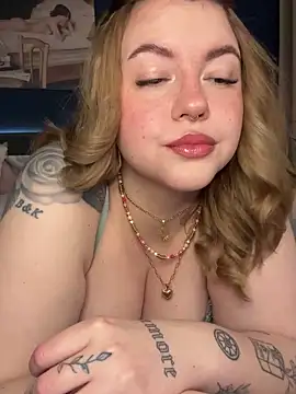 Snapshot of VictoriaLaFleur chatting on 01/09/25, 09:26 VictoriaLaFleur online show from 01/09/25, 09:26