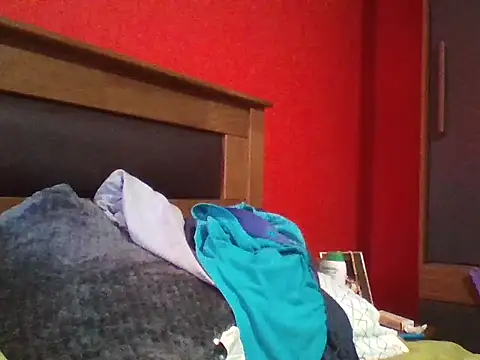 Snapshot of negritoo_xx chatting on 11/18/25, 04:33 negritoo xx online show from 11/18/25, 04:33