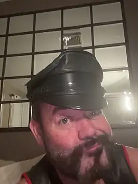 Snapshot of NYCLeatherBoi chatting on 01/12/25, 01:53 NYCLeatherBoi online show from 01/12/25, 01:53