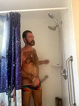 Snapshot of NYCLeatherBoi chatting on 12/20/25, 02:24 NYCLeatherBoi online show from 12/20/25, 02:24