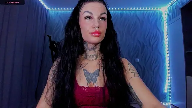 Snapshot of angel_devil_forever chatting on 06/23/26, 11:03 angel devil forever online show from 06/23/26, 11:03