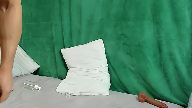 Georgearmwrestler online show from 01/08/25, 04:33