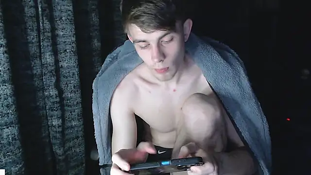 Student Oliver online show from 11/21/25, 06:06