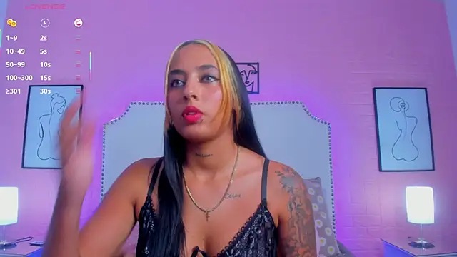 Snapshot of charlotte_kisss chatting on 03/11/26, 07:31 charlotte kisss online show from 03/11/26, 07:31