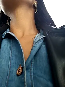 Astrid-- online show from 12/04/24, 02:59