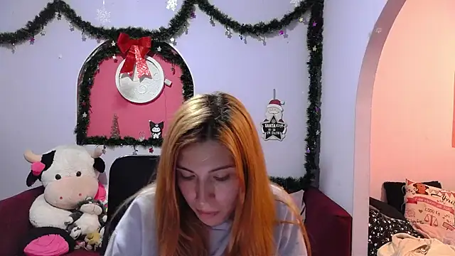 Snapshot of ValentinaMiller_ chatting on 12/17/24, 11:38 ValentinaMiller  online show from 12/17/24, 11:38