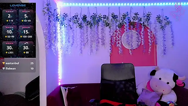 Snapshot of ValentinaMiller_ chatting on 02/07/25, 06:24 ValentinaMiller  online show from 02/07/25, 06:24