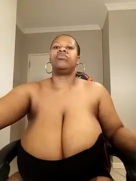 bustylisa1983 online show from 09/13/25, 05:29