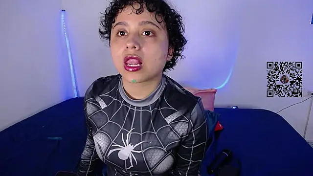 lou cute online show from 02/12/26, 02:50