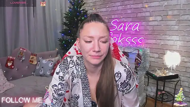 Snapshot of SarahCoksss chatting on 12/13/24, 04:11 SarahCoksss online show from 12/13/24, 04:11