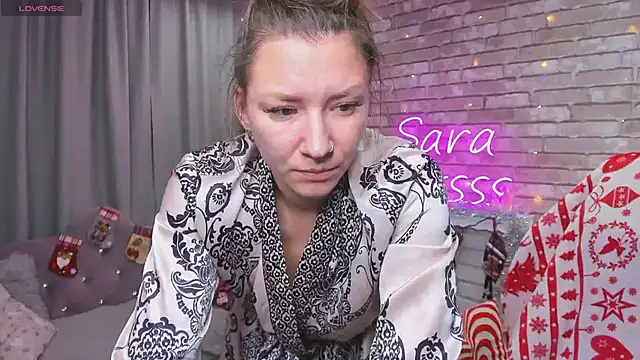 Snapshot of SarahCoksss chatting on 12/20/24, 12:41 SarahCoksss online show from 12/20/24, 12:41