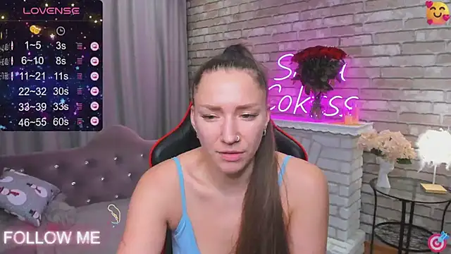 Snapshot of SarahCoksss chatting on 01/10/25, 08:29 SarahCoksss online show from 01/10/25, 08:29