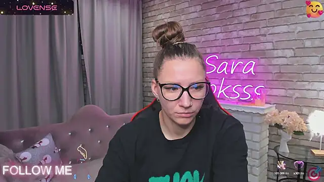 Snapshot of SarahCoksss chatting on 01/26/25, 05:34 SarahCoksss online show from 01/26/25, 05:34