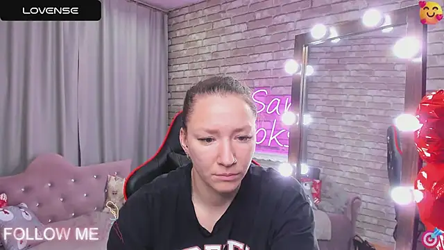 Snapshot of SarahCoksss chatting on 03/08/25, 12:33 SarahCoksss online show from 03/08/25, 12:33