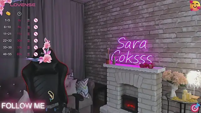 Snapshot of SarahCoksss chatting on 09/23/25, 12:13 SarahCoksss online show from 09/23/25, 12:13
