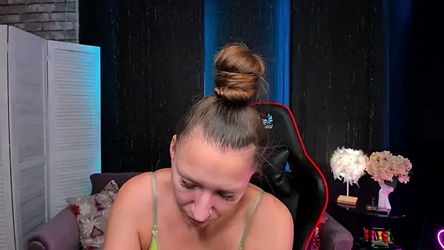 SarahCoksss online show from 11/19/25, 12:32