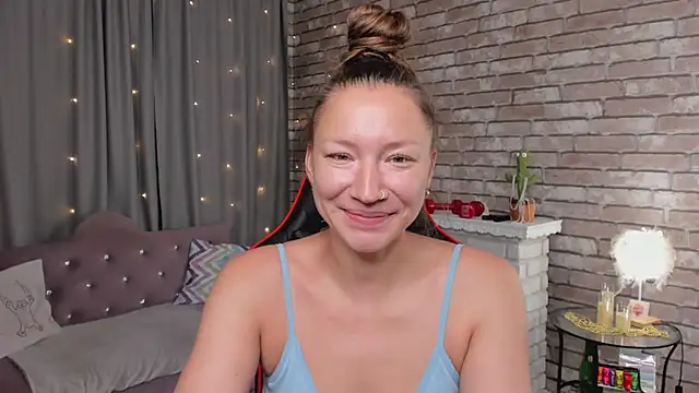 SarahCoksss online show from 05/03/26, 12:27