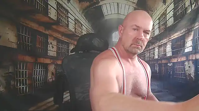ManlyPrisonGuy online show from 05/07/26, 02:11