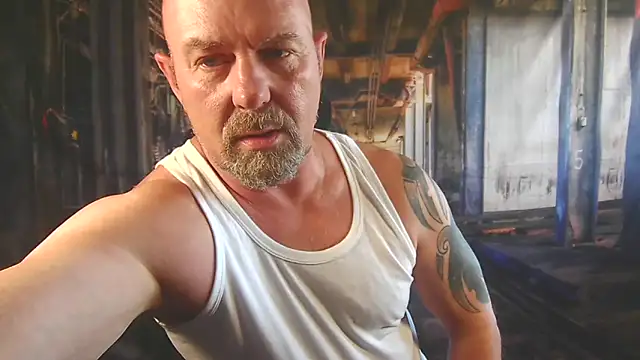 Snapshot of ManlyPrisonGuy chatting on 06/18/26, 02:21 ManlyPrisonGuy online show from 06/18/26, 02:21
