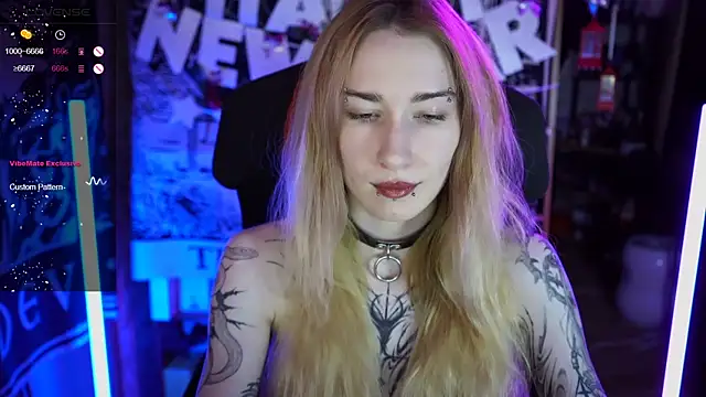 Snapshot of amywhitenessxx chatting on 12/08/24, 01:14 amywhitenessxx online show from 12/08/24, 01:14