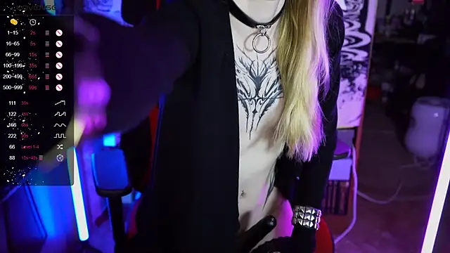 Snapshot of amywhitenessxx chatting on 12/11/24, 01:06 amywhitenessxx online show from 12/11/24, 01:06