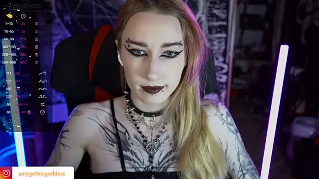 Snapshot of amywhitenessxx chatting on 02/22/25, 01:57 amywhitenessxx online show from 02/22/25, 01:57