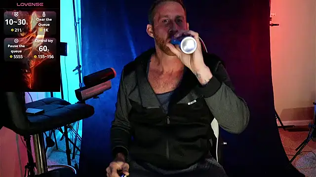 Snapshot of FiftyShadez chatting on 01/12/25, 04:21 FiftyShadez online show from 01/12/25, 04:21