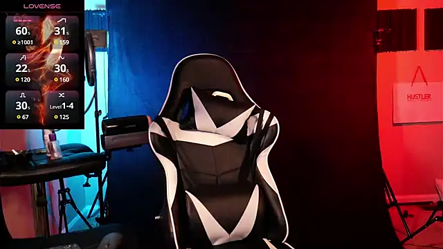 Snapshot of FiftyShadez chatting on 02/23/25, 08:55 FiftyShadez online show from 02/23/25, 08:55