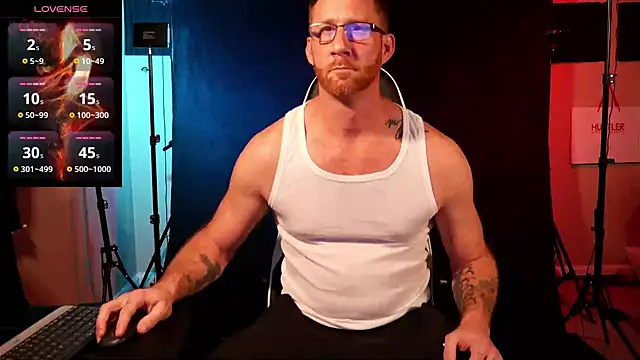 Snapshot of FiftyShadez chatting on 03/07/25, 02:15 FiftyShadez online show from 03/07/25, 02:15