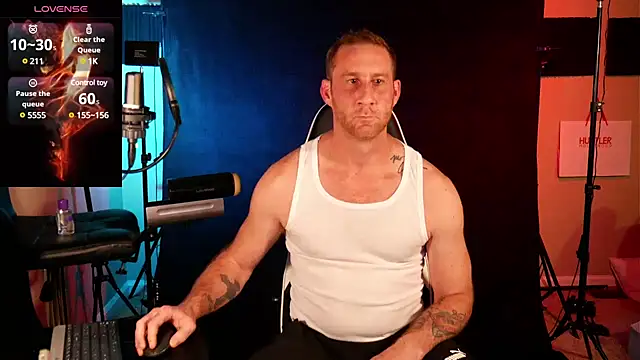 Snapshot of FiftyShadez chatting on 03/07/25, 09:38 FiftyShadez online show from 03/07/25, 09:38