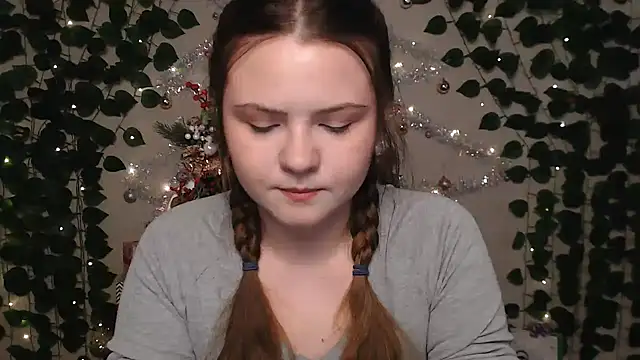 IxxiLiana online show from 12/28/24, 04:08