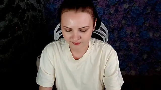 IxxiLiana online show from 09/20/25, 04:13