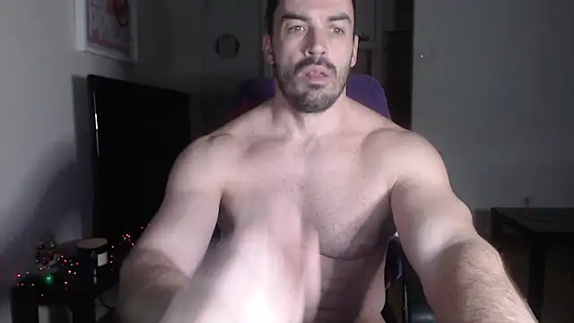 Snapshot of Hammer_Top chatting on 01/06/25, 02:36 Hammer Top online show from 01/06/25, 02:36