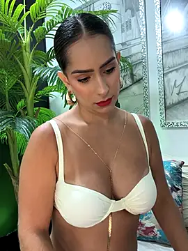 Mau White online show from 12/21/25, 12:40