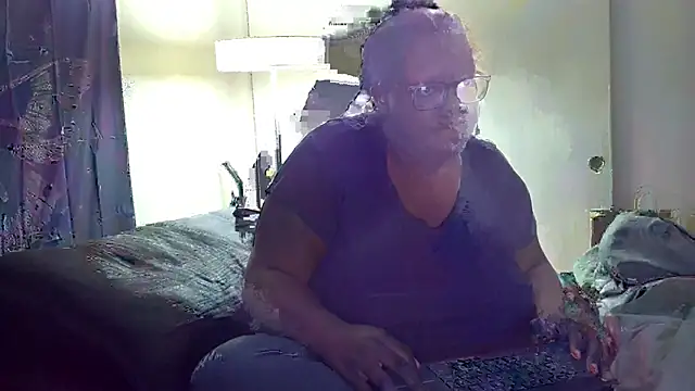 Snapshot of Yagurl__west chatting on 01/12/25, 03:07 Yagurl west online show from 01/12/25, 03:07