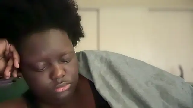 Snapshot of Yagurl__west chatting on 02/05/25, 05:31 Yagurl west online show from 02/05/25, 05:31