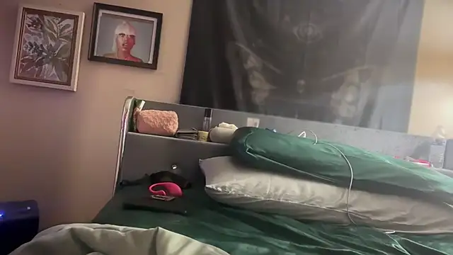 Snapshot of Yagurl__west chatting on 02/06/25, 03:16 Yagurl west online show from 02/06/25, 03:16