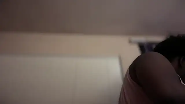 Snapshot of Yagurl__west chatting on 02/25/25, 07:09 Yagurl west online show from 02/25/25, 07:09